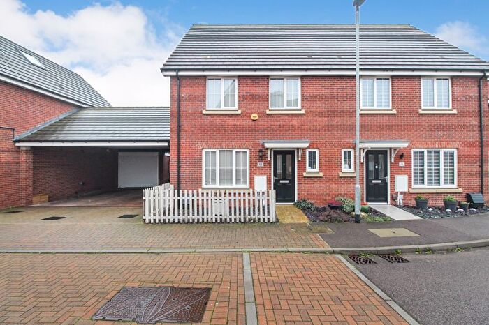 3 Bedroom Semi Detached House For Sale In Harrier Leys, Wixams, MK42