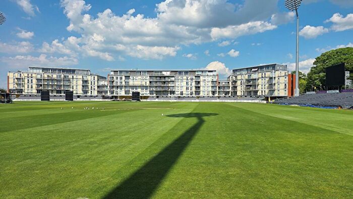 2 Bedroom Flat For Sale In College Road, Bishopston, Bristol, BS7