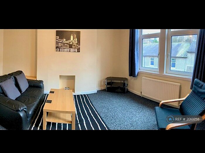 2 Bedroom Flat To Rent In Lower Castlehill, Stirling, FK8