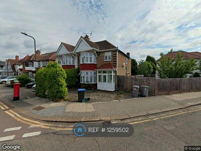 5 Bedroom Semi-Detached House To Rent In Rushout Avenue, Harrow HA3