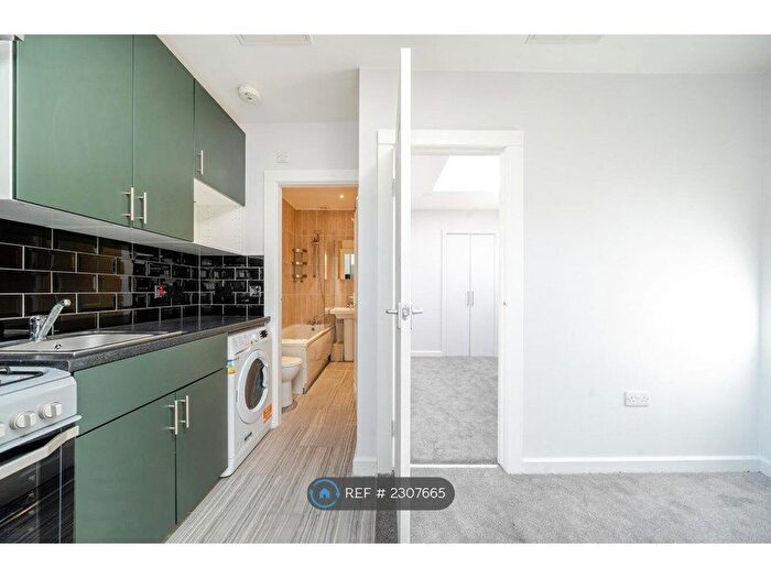 1 Bedroom Flat To Rent In C, South Norwood, SE25