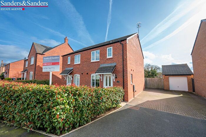 3 Bedroom Semi Detached House For Sale In Oak Place, Bidford-On-Avon, Alcester, B50