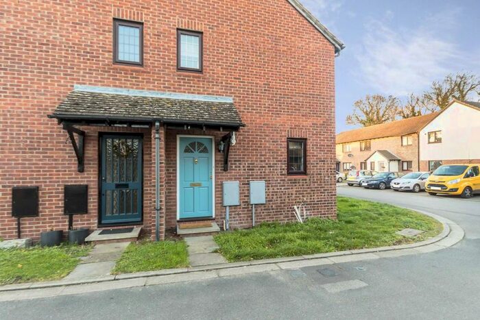 2 Bedroom Terraced House To Rent In Kings Chase, East Molesey, KT8