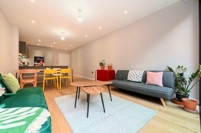 3 Bedroom House To Rent In Richardson Mews, Causton Road, Highgate, N6