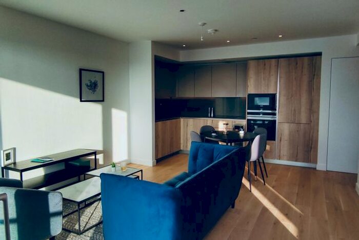 1 Bedroom Flat To Rent In The Makers, London, N1