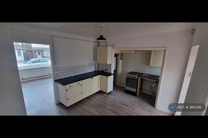 2 Bedroom End Of Terrace House To Rent In Bedford, Bedford, MK42
