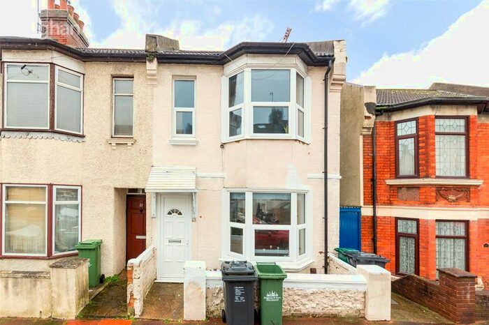 4 Bedroom End Of Terrace House To Rent In Ewhurst Road, Brighton, BN2