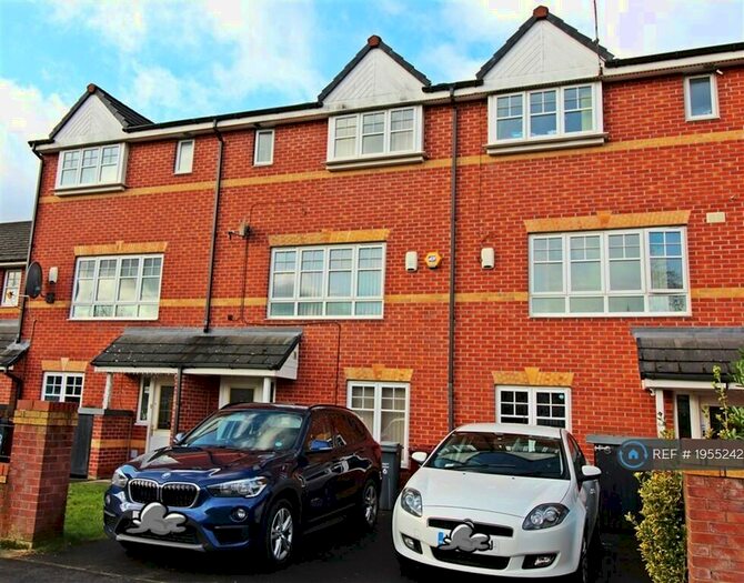 4 Bedroom Terraced House To Rent In Northcote Avenue, Wythenshawe, Manchester, M22