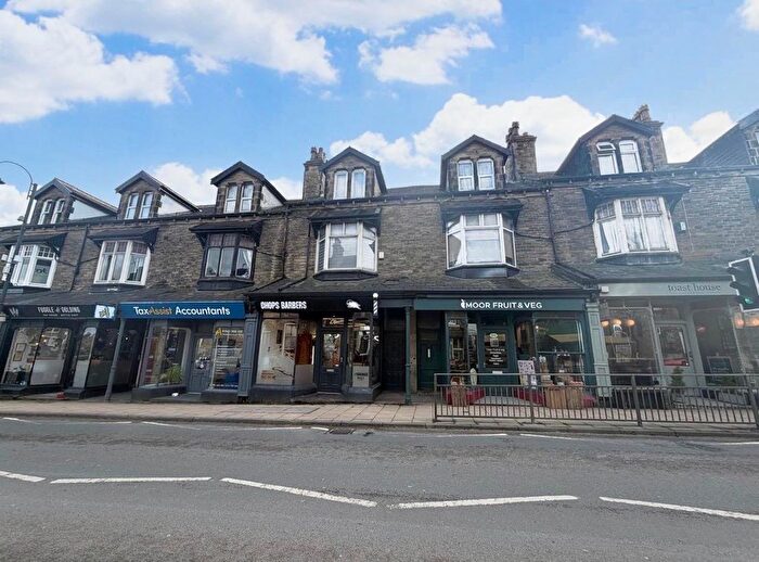 2 Bedroom Flat To Rent In Leeds Road, Ilkley, West Yorkshire, LS29