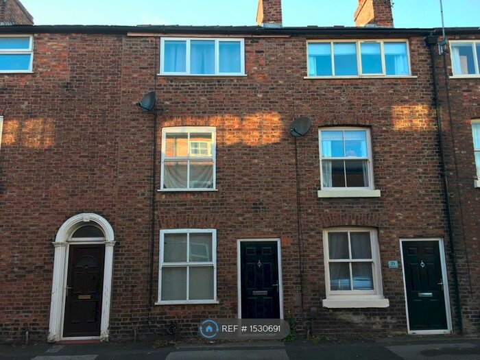 3 Bedroom Terraced House To Rent In Catherine Street, Macclesfield, SK11