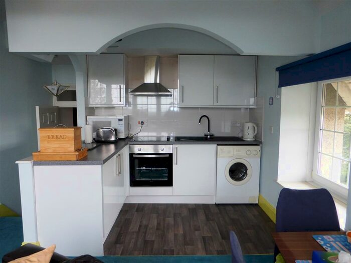 2 Bedroom Flat To Rent In Crescent Road, Ivybridge, PL21