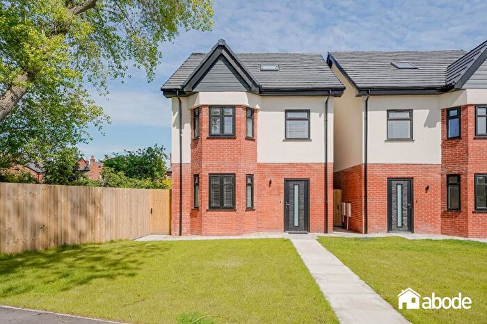 4 Bedroom Detached House For Sale In Holy Close, Southport, PR8