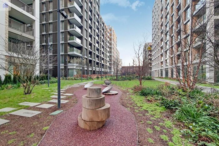 2 Bedroom Apartment To Rent In Salisbury House, Palmer Road, SW11