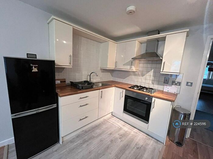 1 Bedroom Flat To Rent In Vincent House, Sheffield, S2