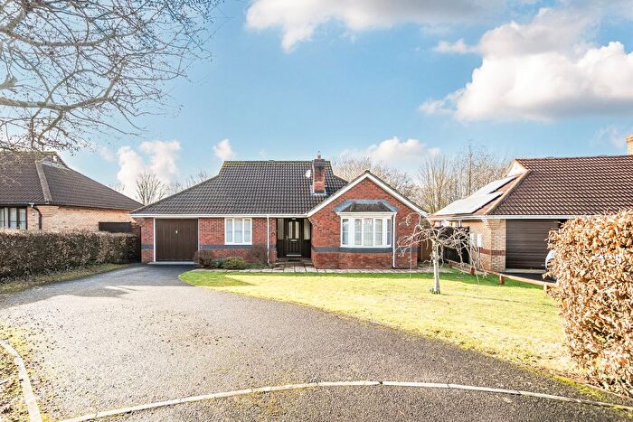 4 Bedroom Chalet For Sale In Killams Green, Taunton, TA1