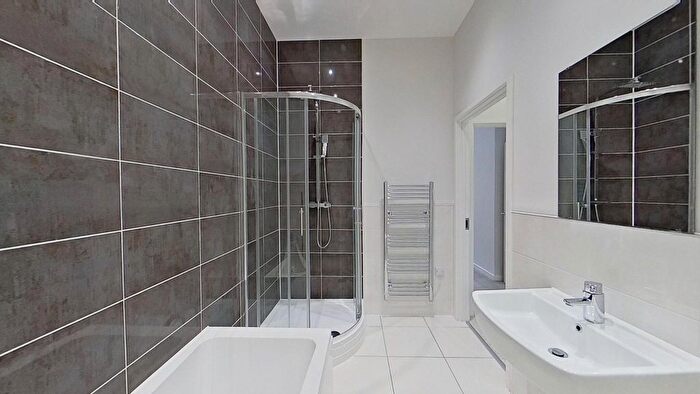1 Bedroom Flat To Rent In Atkinson Street, Leeds, LS10