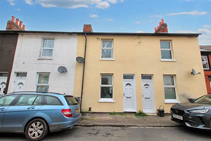 3 Bedroom Terraced House To Rent In Cambridge Street, Reading, RG1