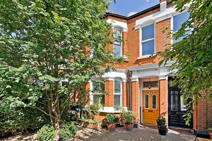 4 Bedroom Terraced House To Rent In Barlby Road, North Kensington, W10