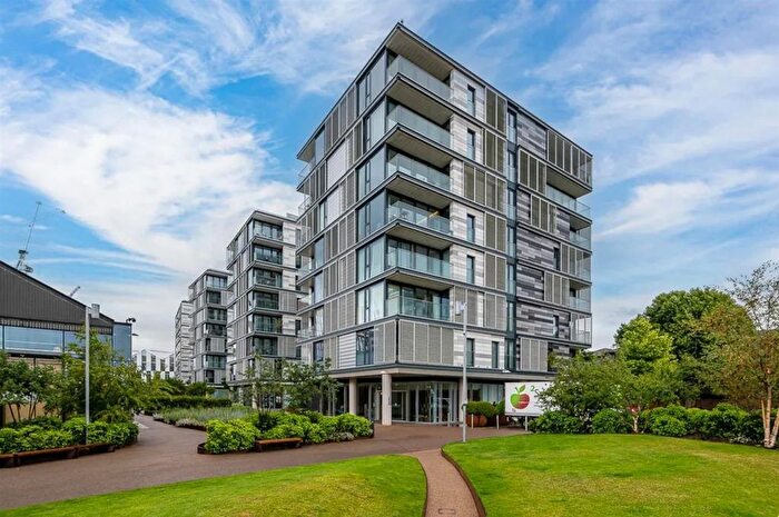 3 Bedroom Flat To Rent In The Arthouse, Kings Cross, N1C