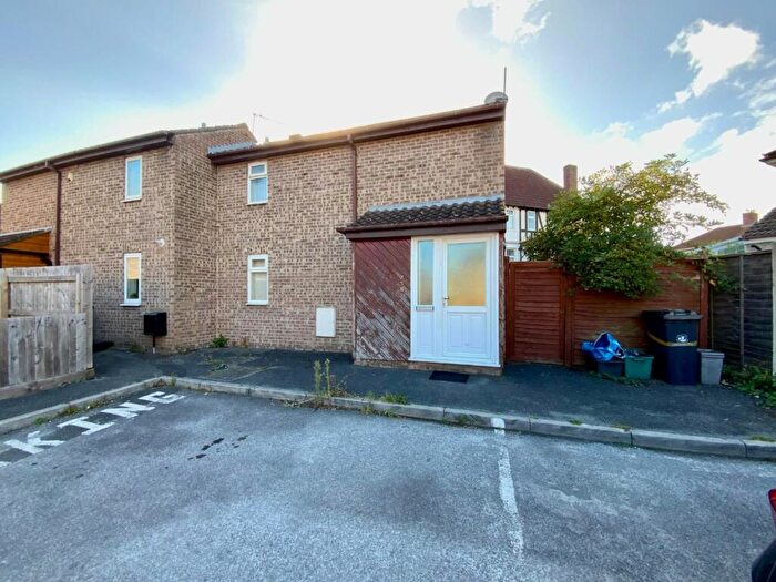 1 Bedroom End Of Terrace House To Rent In Whiteway Road, Bristol, BS5