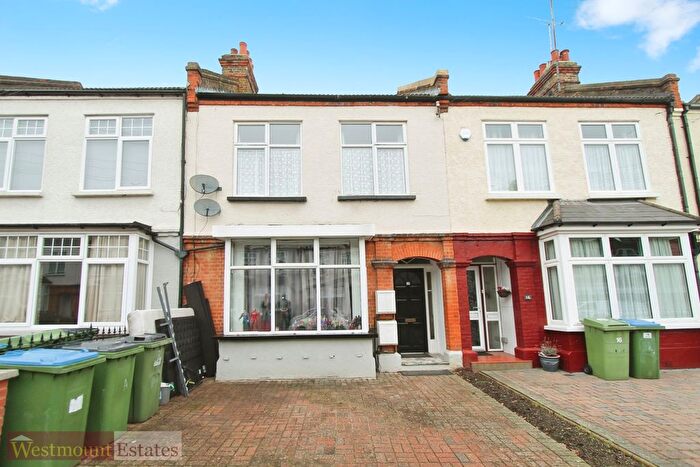 2 Bedroom Flat To Rent In Halons Road, London, SE9