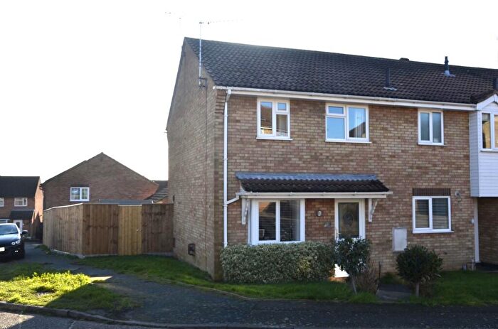 3 Bedroom End Of Terrace House For Sale In Brightwell Close, Felixstowe, IP11