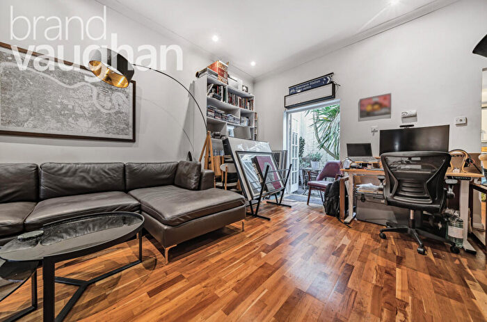 2 Bedroom Terraced House To Rent In Foundry Street, Brighton, BN1