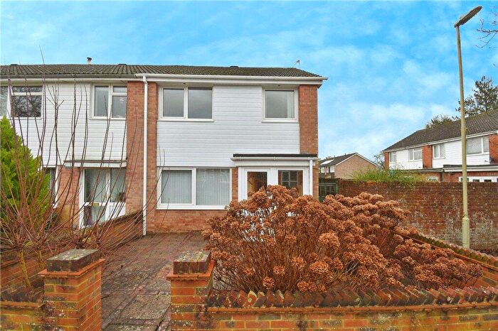 3 Bedroom End Of Terrace House For Sale In Pinewood Close, Romsey, Hampshire, SO51