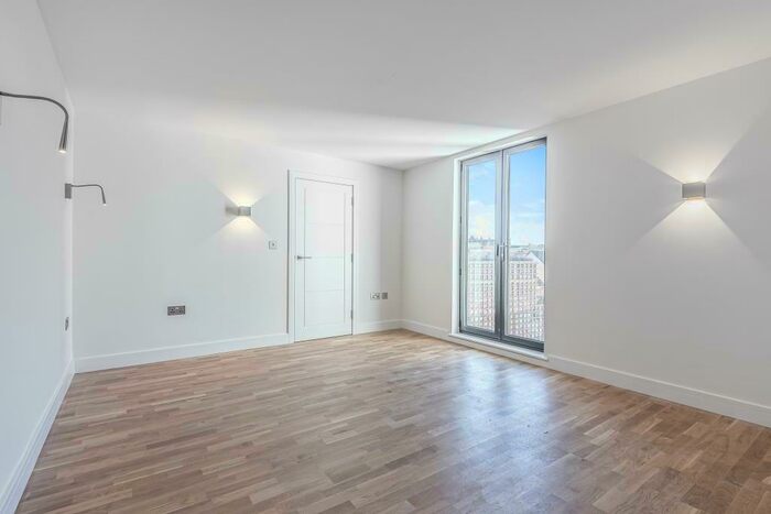 2 Bedroom Apartment To Rent In The Grand, Banbury, Oxfordshire, OX16