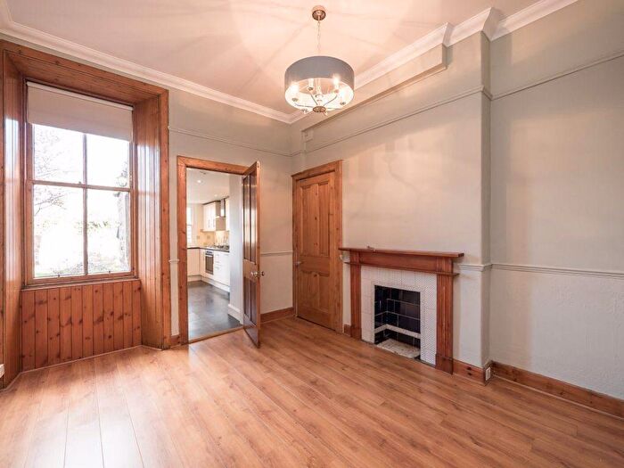 4 Bedroom Terraced House To Rent In Craiglea Drive, Edinburgh, EH10