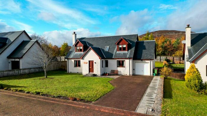 4 Bedroom Detached House For Sale In Macbean Road, Kincraig, PH21