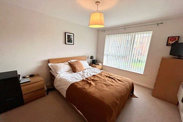 2 Bedroom Flat To Rent In Chandlery Way Taliesin Court, Cardiff, CF10