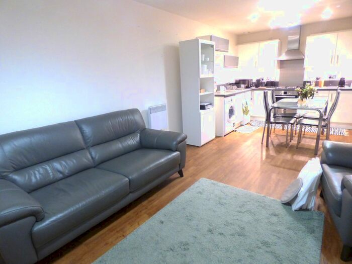2 Bedroom Flat To Rent In Roundwood Court Meath Crescent, Bethnal Green, E2