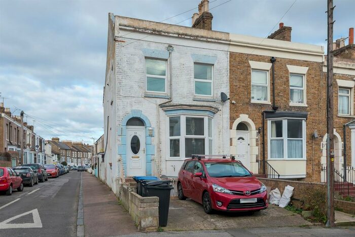 1 Bedroom Flat To Rent In Vale Road, Ramsgate, CT11