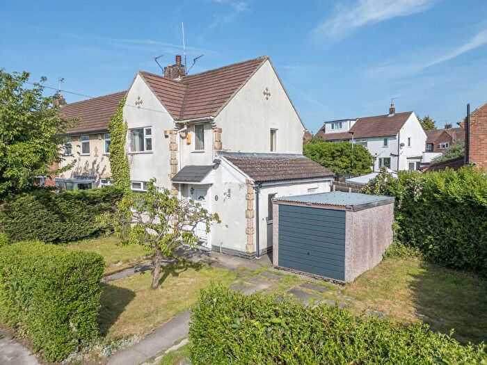2 Bedroom End Of Terrace House For Sale In Chapelfields Road, York, YO26