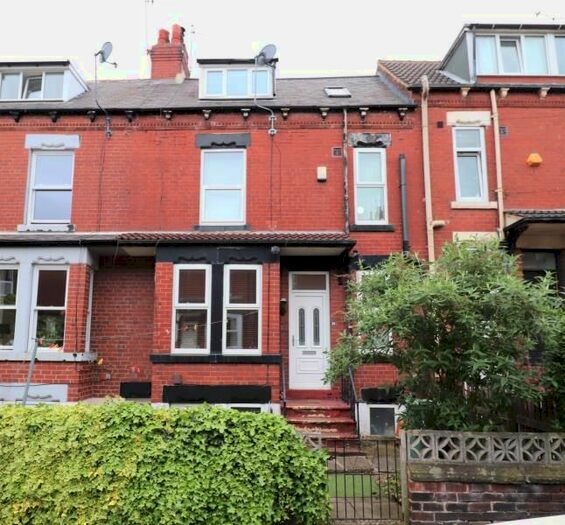 2 Bedroom Terraced House To Rent In St. Ives Mount, Armley, Leeds, LS12