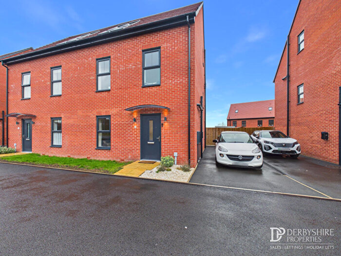 4 Bedroom Semi Detached House To Rent In Park Lane, Shirland, Alfreton, Derbyshire, DE55