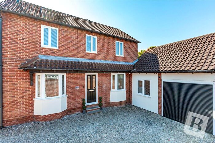 4 Bedroom Detached House For Sale In Middleton Row, South Woodham Ferrers, Chelmsford, CM3