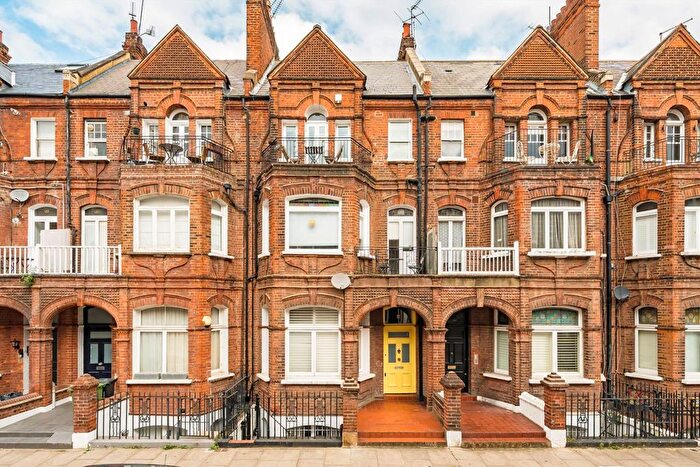 Studio For Sale In Comeragh Road, West Kensington, W14
