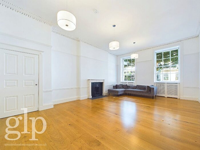 3 Bedroom Maisonette To Rent In Bedford Place, London, Greater London, WC1B