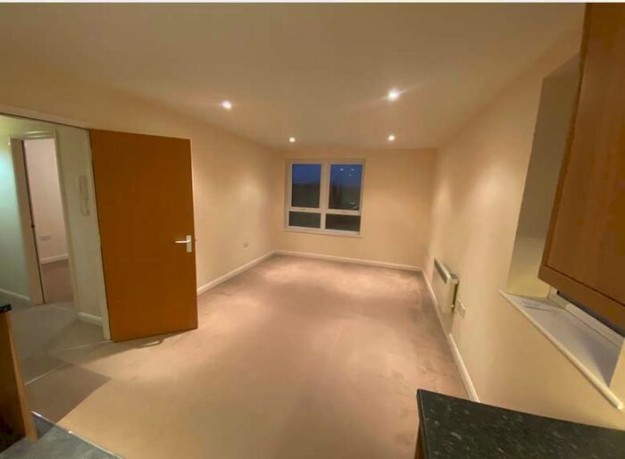 1 Bedroom Apartment To Rent In Chapel Street, Kilburn, DE56