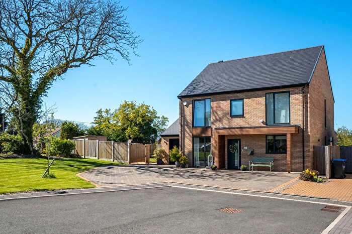 5 Bedroom Detached House For Sale In Paddock View, Hampsthwaite, HG3