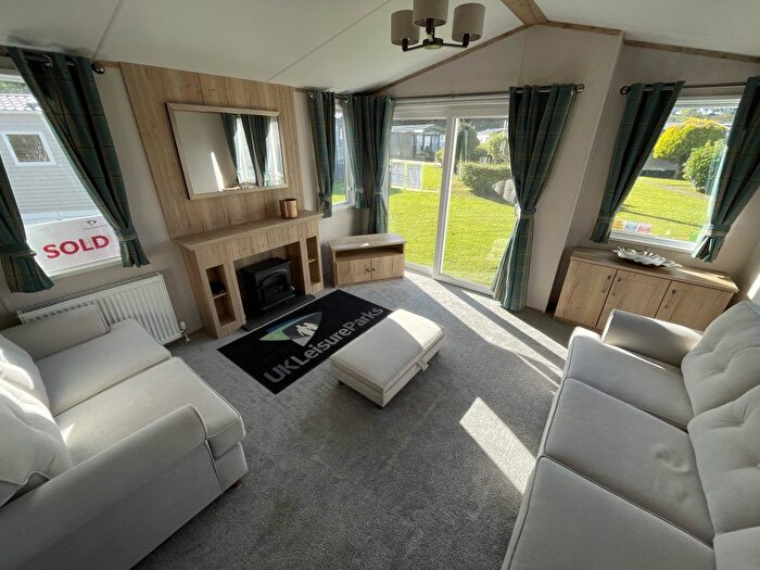 2 Bedroom Mobile/park Home For Sale In Bentham Road, Ingleton, Carnforth, LA6