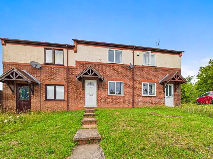 2 Bedroom Town House For Sale In Bishops Drive, Oakwood, DE21