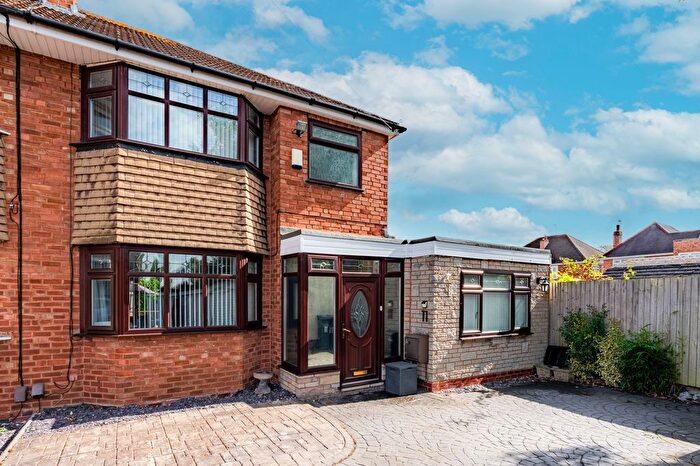 4 Bedroom Semi-Detached House For Sale In Marston Croft, Birmingham, B37