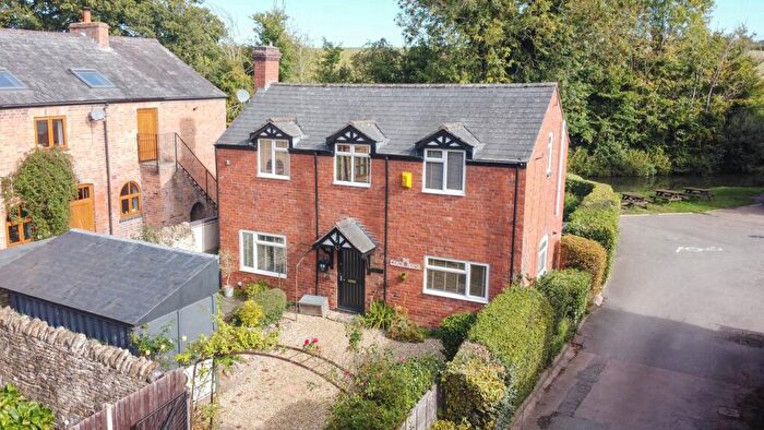 2 Bedroom Detached House For Sale In Main Street, Newbold-on-Avon, Rugby, CV21