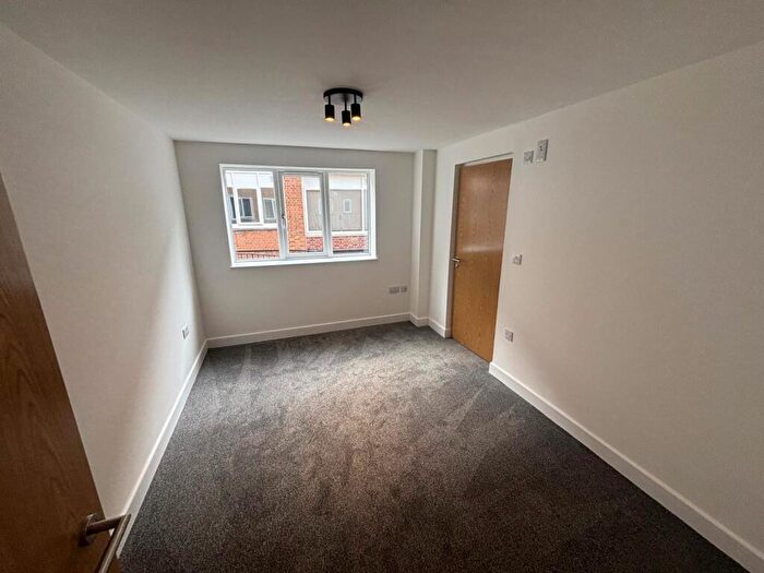 1 Bedroom Apartment To Rent In West Street, Chesterfield, S40