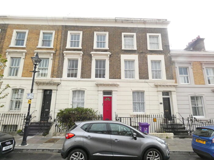 2 Bedroom Flat To Rent In Cephas Avenue, London, E1