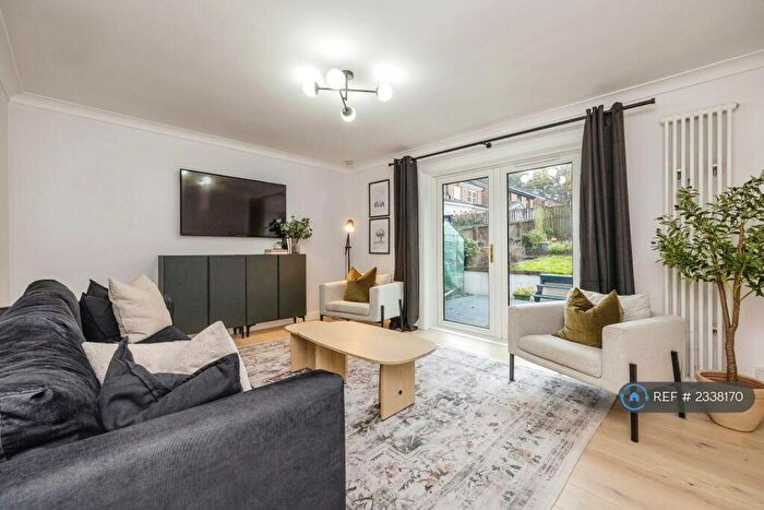 4 Bedroom Detached House To Rent In Martin Brae, Livingston, EH54