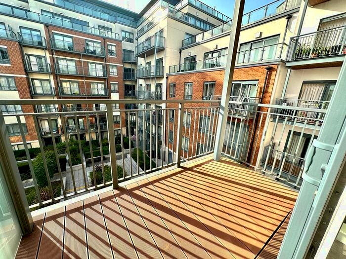 2 Bedroom Flat To Rent In Boulevard Drive, London, NW9